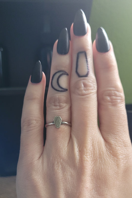 Coffin Ring Size 6